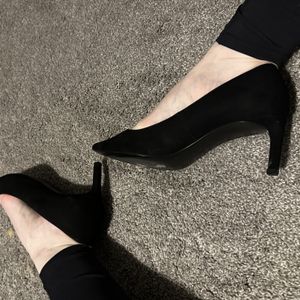 Black Pointed Toe Heels