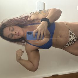 20 pics of my muscle clit