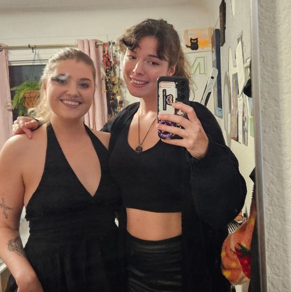 Sponsor 1way flight to visit my bestie!