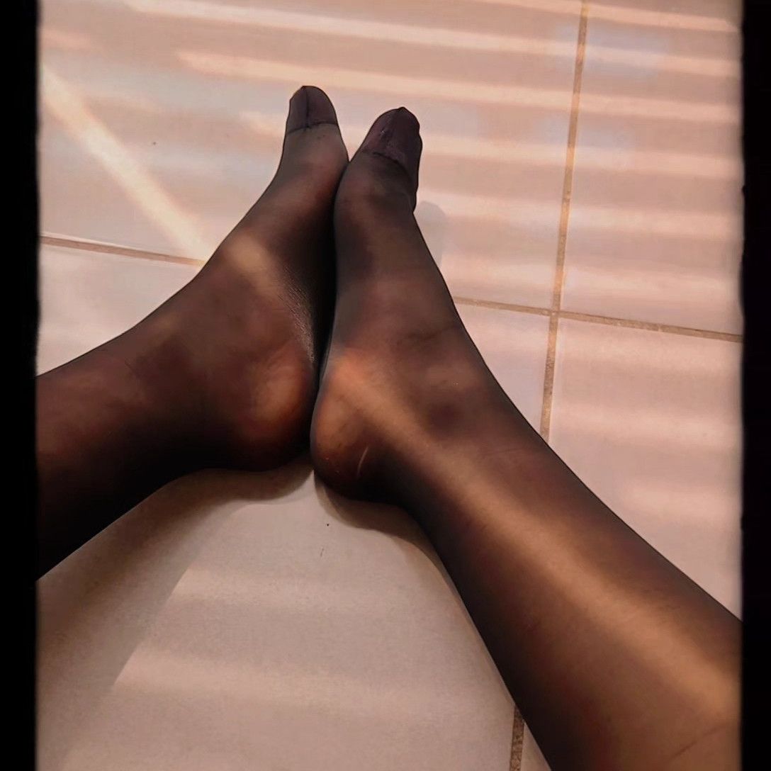 Oiled Soles Tease