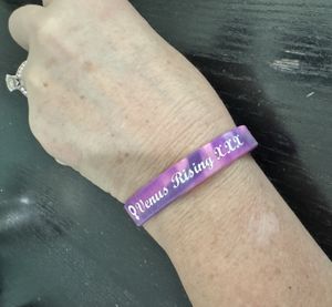 VenusRisingXXX stretch bracelet
