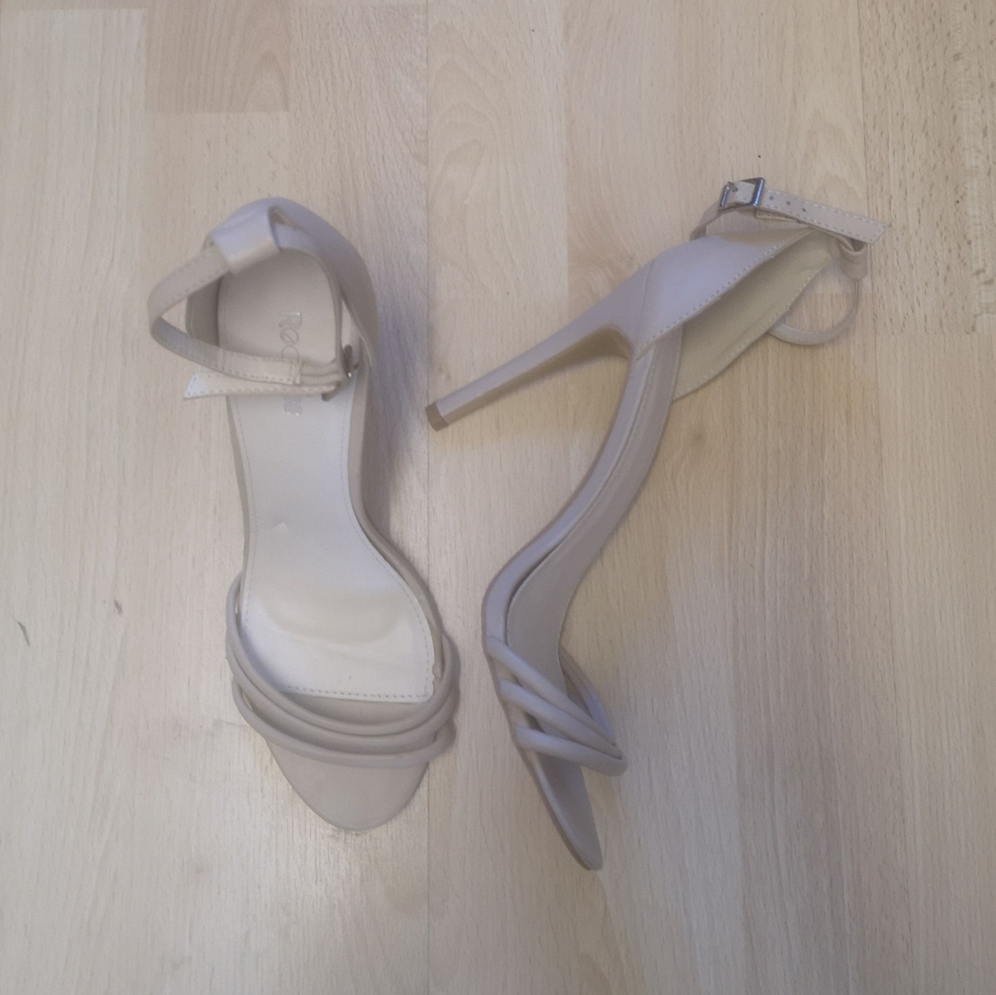 Red Kiss Beige Heels UK Size 8