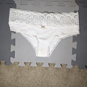 White cheeky cotton panty