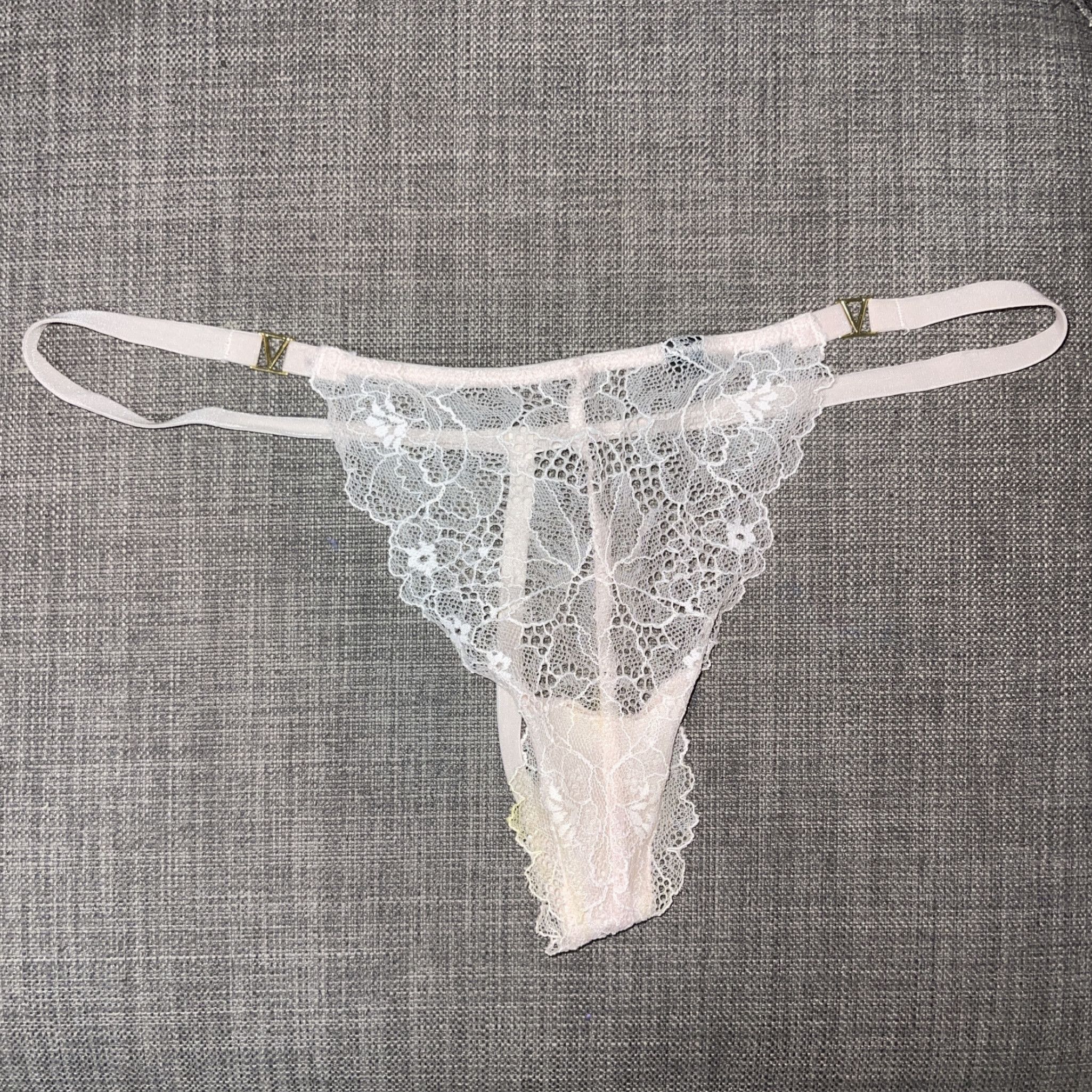 Worn Panties Straight From The Shoot Dont Make step-Mom Pregnant