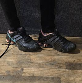 Worn out nike shox