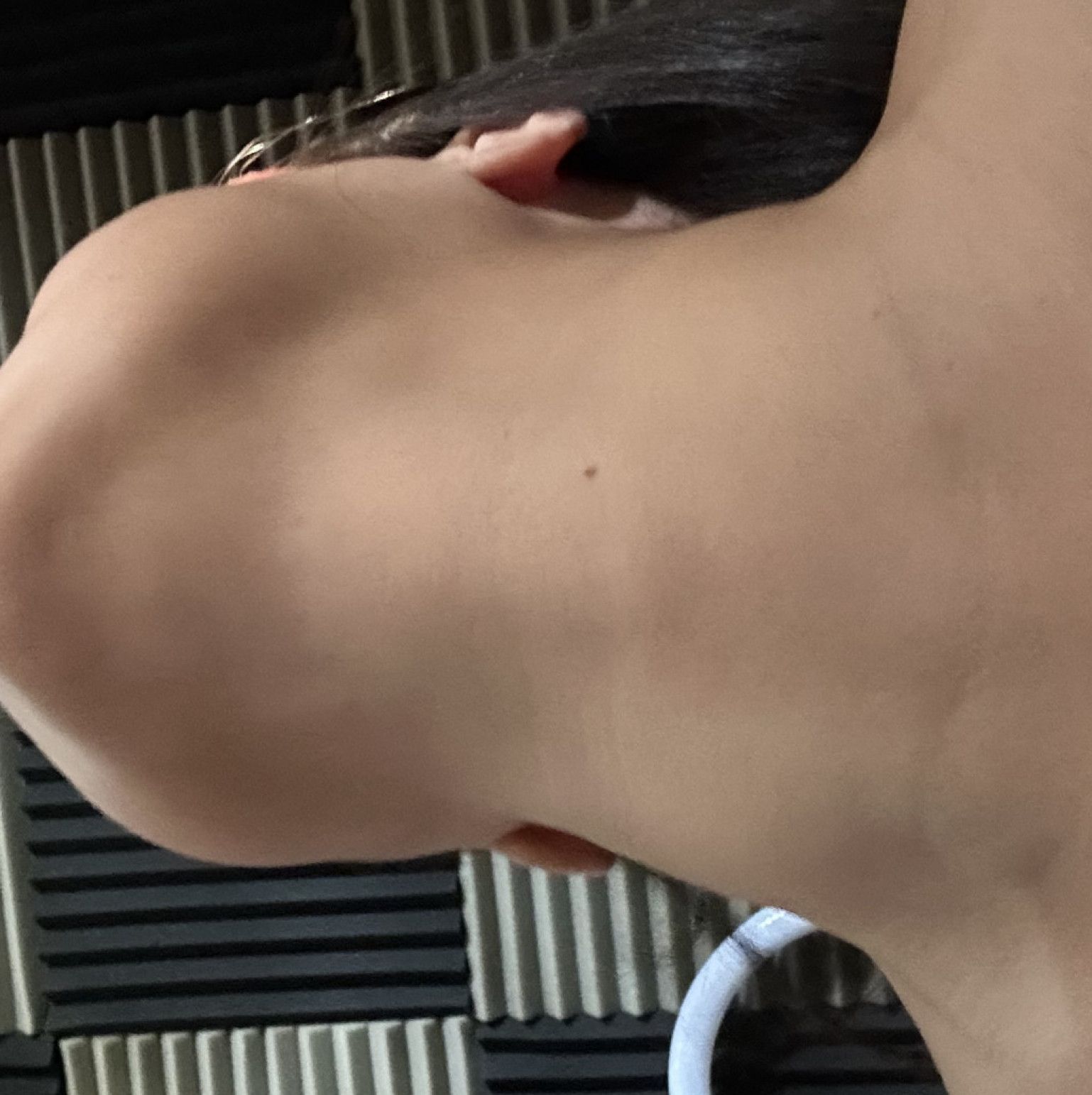 Long neck with veins