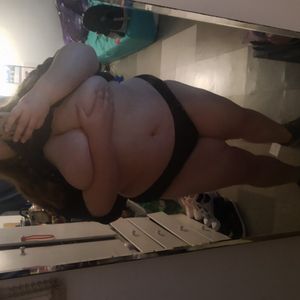 Photo set of my sexy BBW body