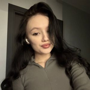 Order of 20 custom photos via private messages