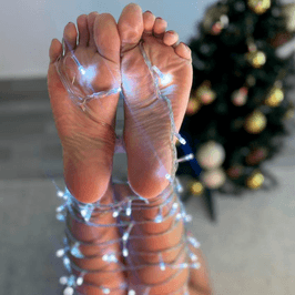 XMAS FEET
