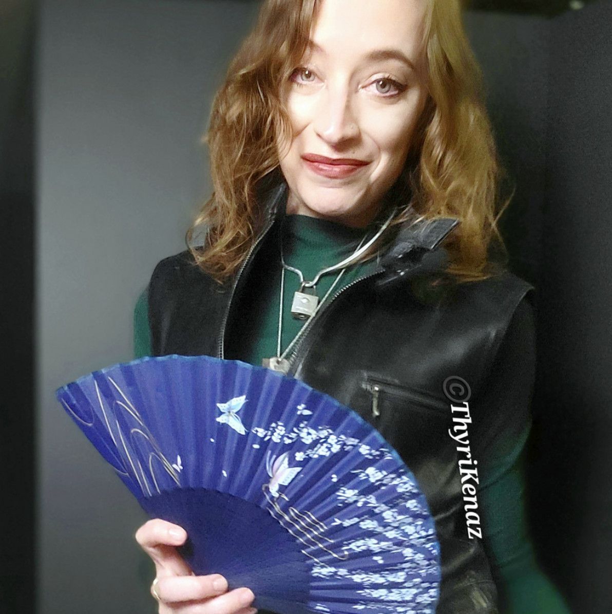 Hand fan