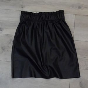 LEATHER SKIRT