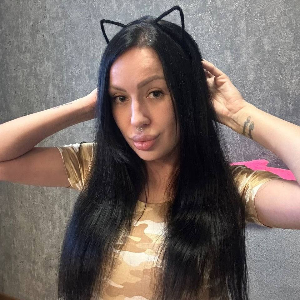 sexting with your kitty