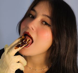 Suck Gloves Photo Set