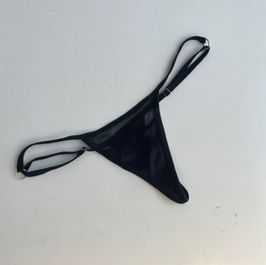 SMALL PANTIES AND DELICATE