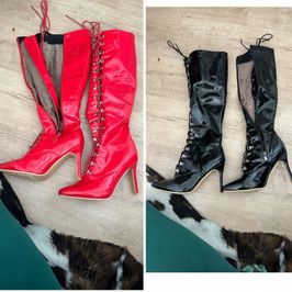 2x High heel boots