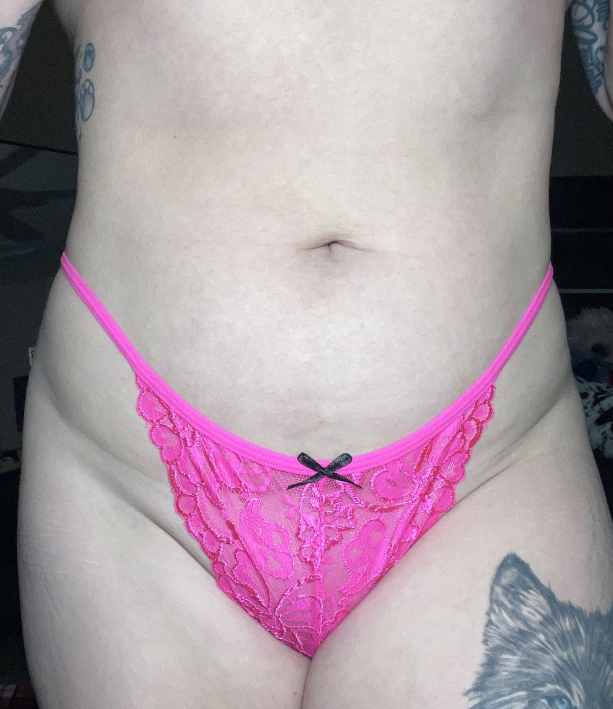 Pink lace g string with bow