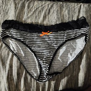 Used panties :3
