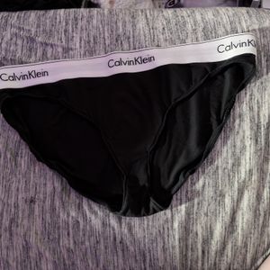 Used panties :3