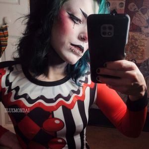 Clown friend photo set