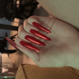 Treat me a new manicure