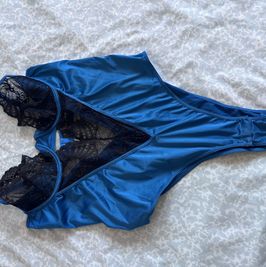 Blue satin and black lace butterfly cups