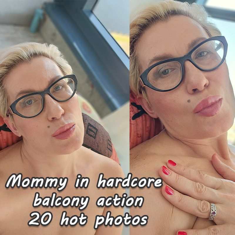 Mommys hardcore balcony masturbation session