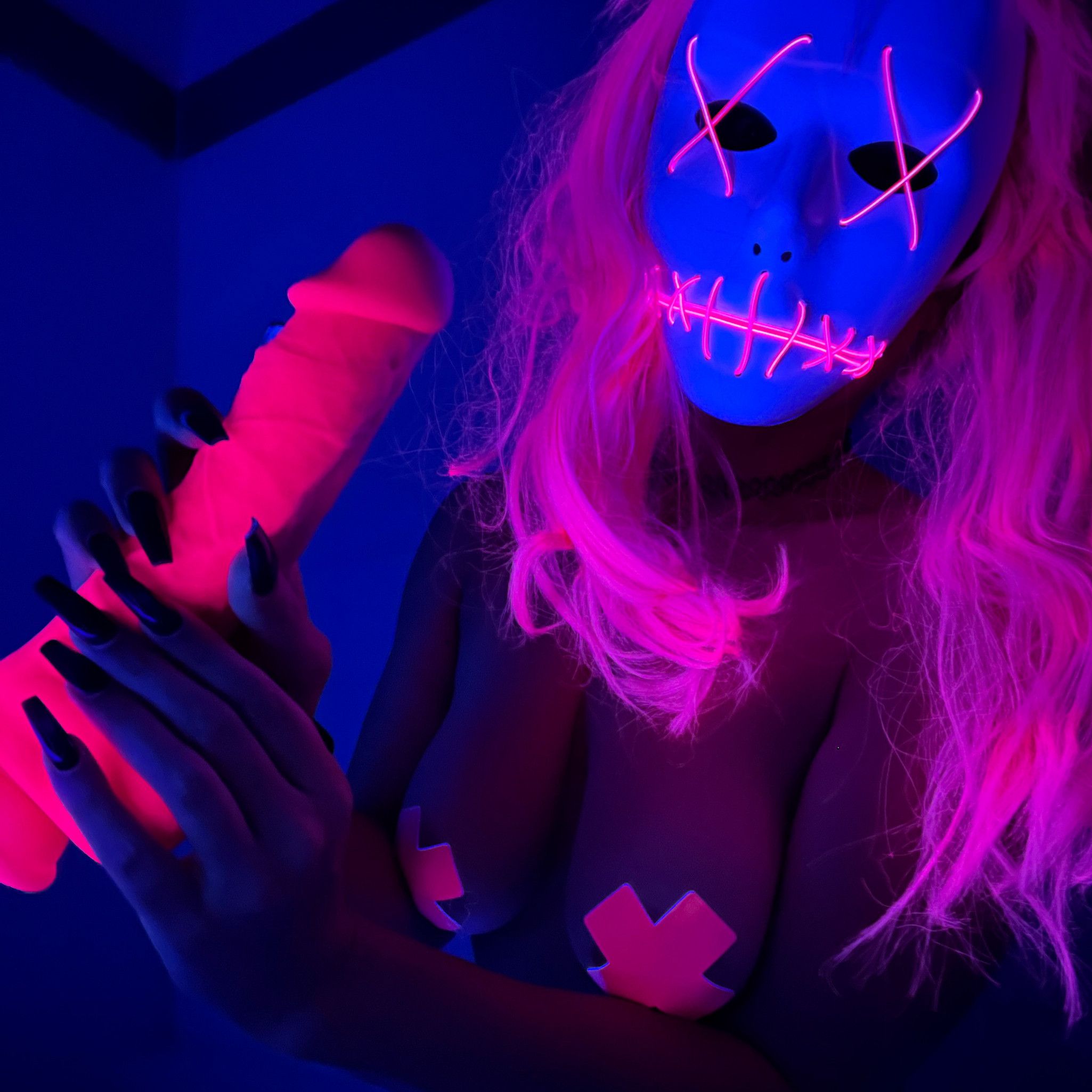 Blacklight Babe