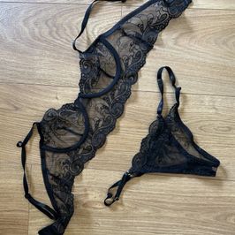 black lingerie cherrycandle