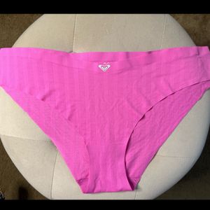 Hot pink roxy cheeky undies