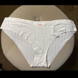 White roxy cheeky undies