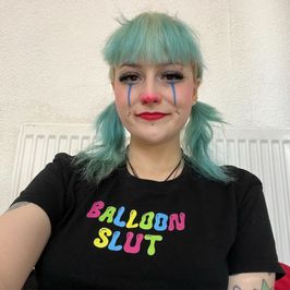 Cuter Clown Photoset