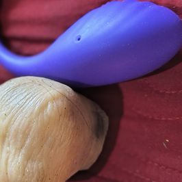 My first ever vibrating egg and lifelike balls squishy