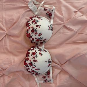 Red rose bra
