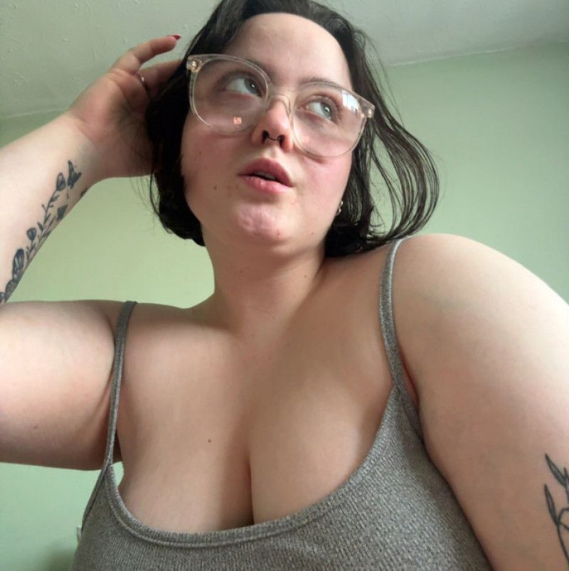 THE GAZE OF GODDESS ELODIE