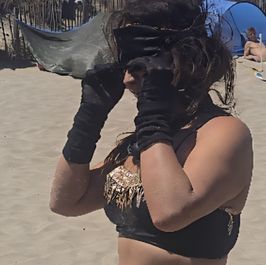 Ropa Usada The Arabian Nights Beach Gangbang