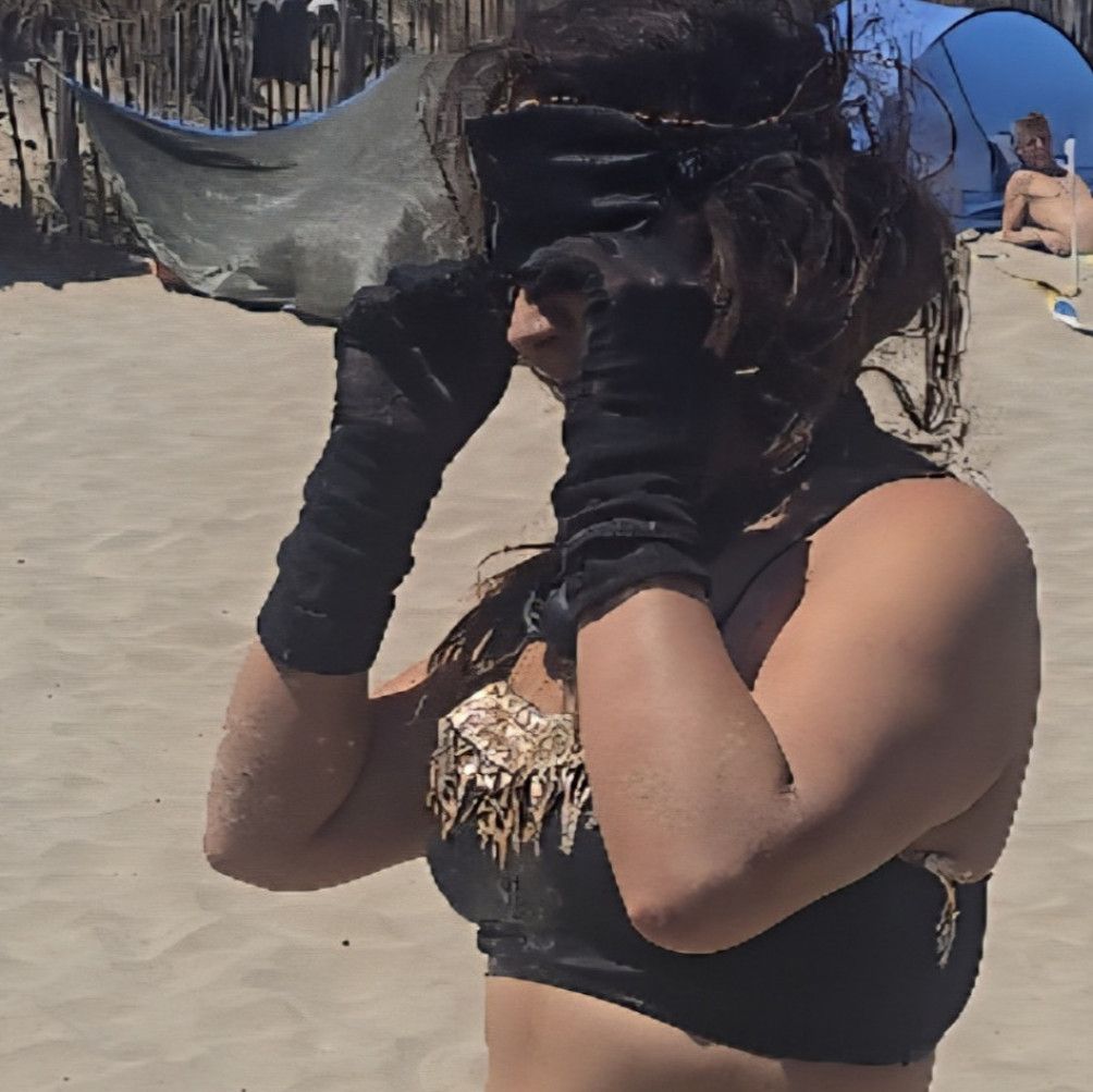 Ropa Usada The Arabian Nights Beach Gangbang
