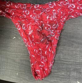 VS RED THONG WITH PINK BOWS