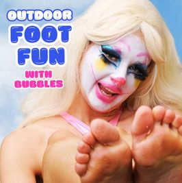 OUTDOOR FOOT FUN PHOTOSET