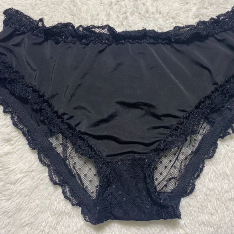 black cheeky panty