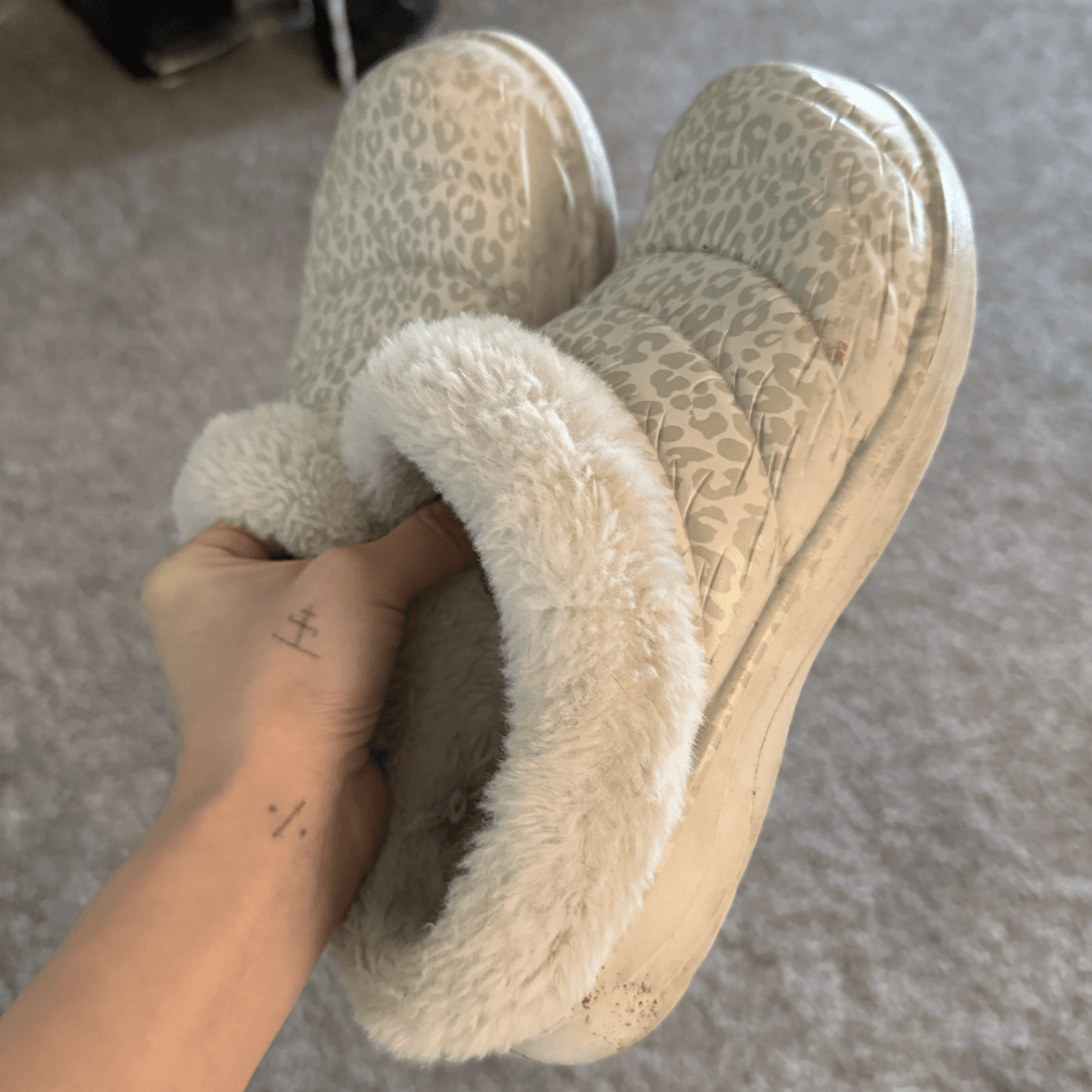 super stinky house slippers