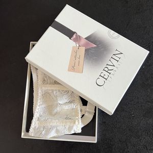 CERVIN GARTER BELT WORN BY PORNSTARS