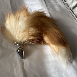 Red Fox Tail butt plug