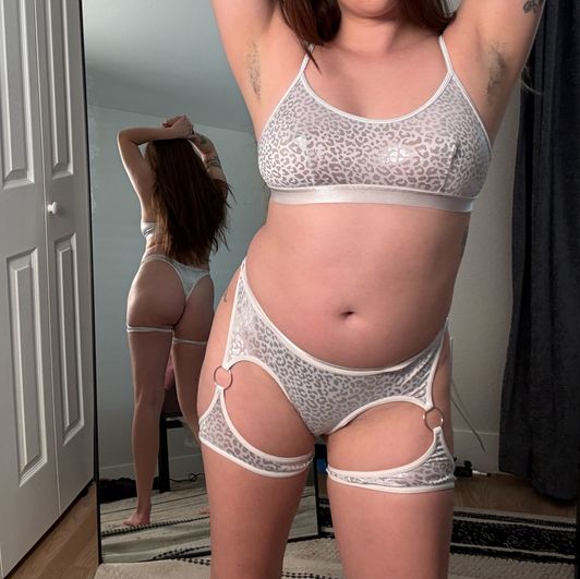 Silver leaped print bra panties