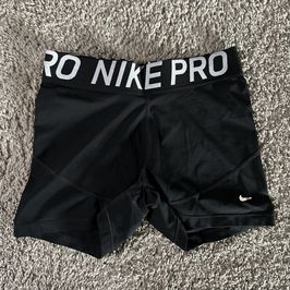 Black Nike Pros