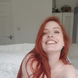 Ginger Naked In Bed 1 Pics