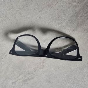 Prop eye glasses