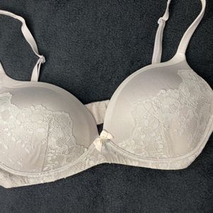 Large Victorias Secret bra grey