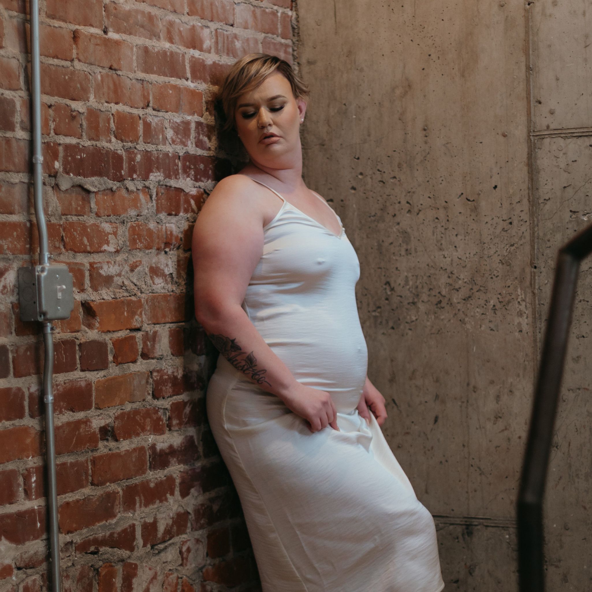 A Cream Night Gown Photoset