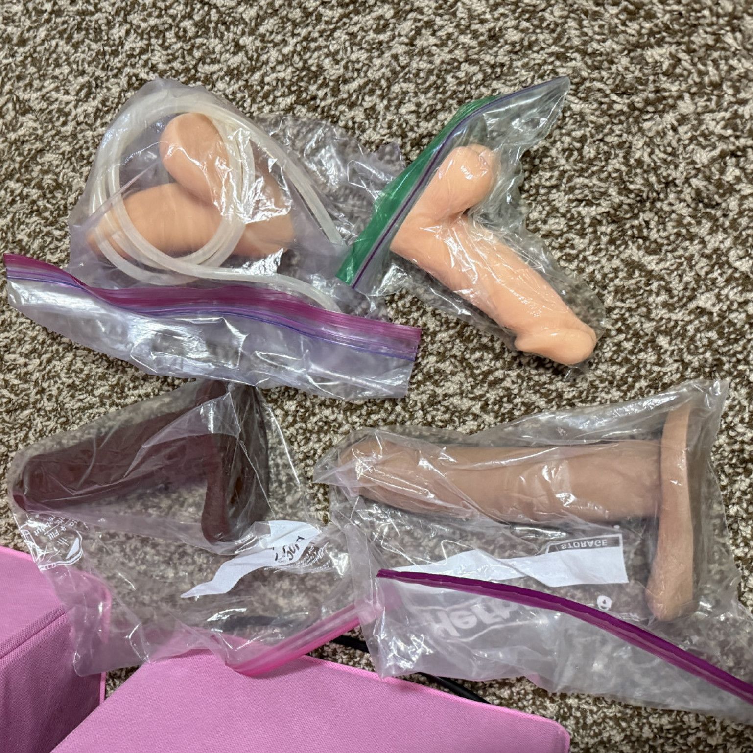 Random Dildo