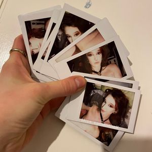 Solo Polorid photos
